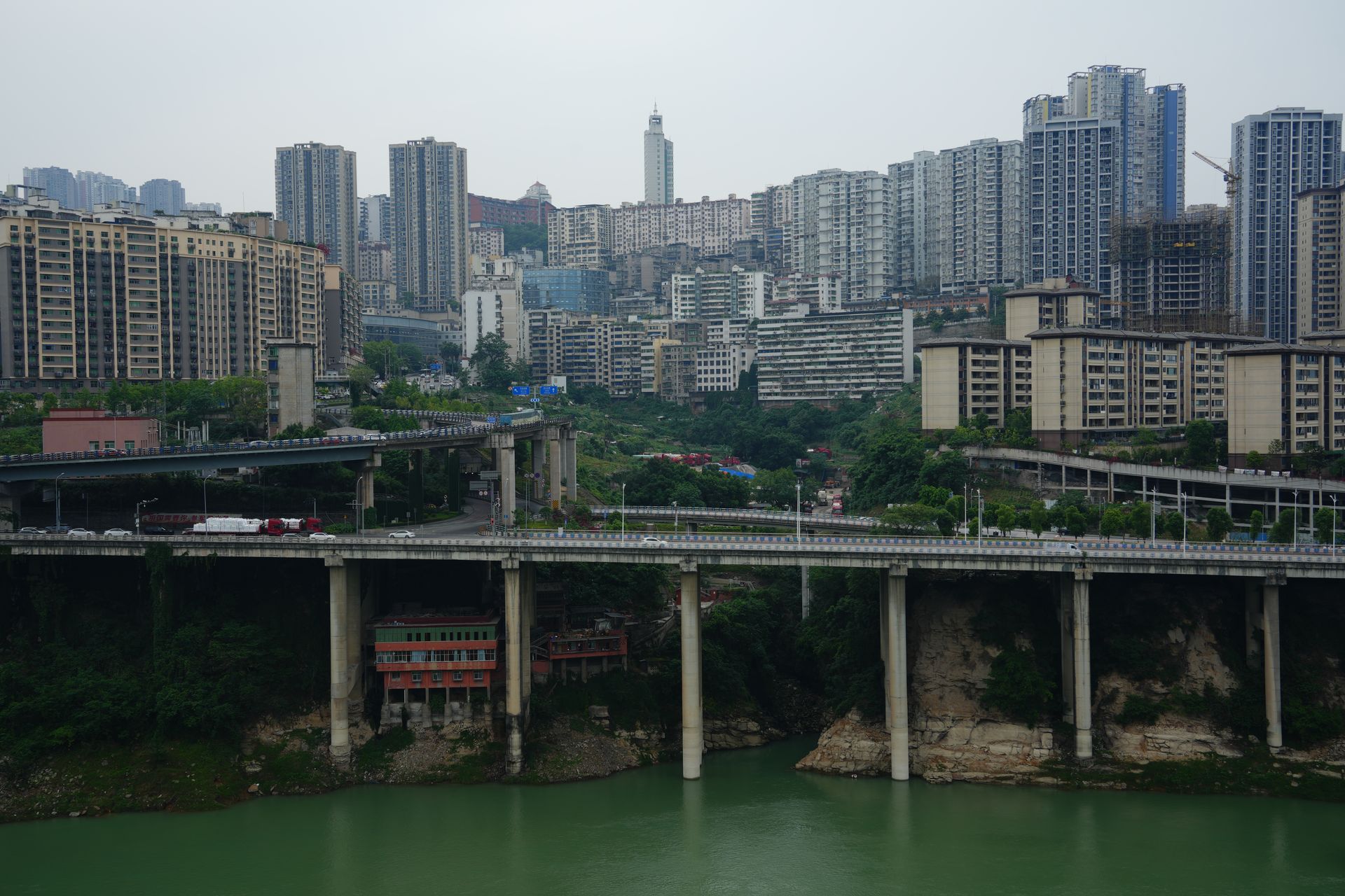 图11 江城封面取景地